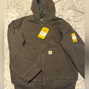 Men’s Carhartt size medium loose fit brown coat. NWT’s